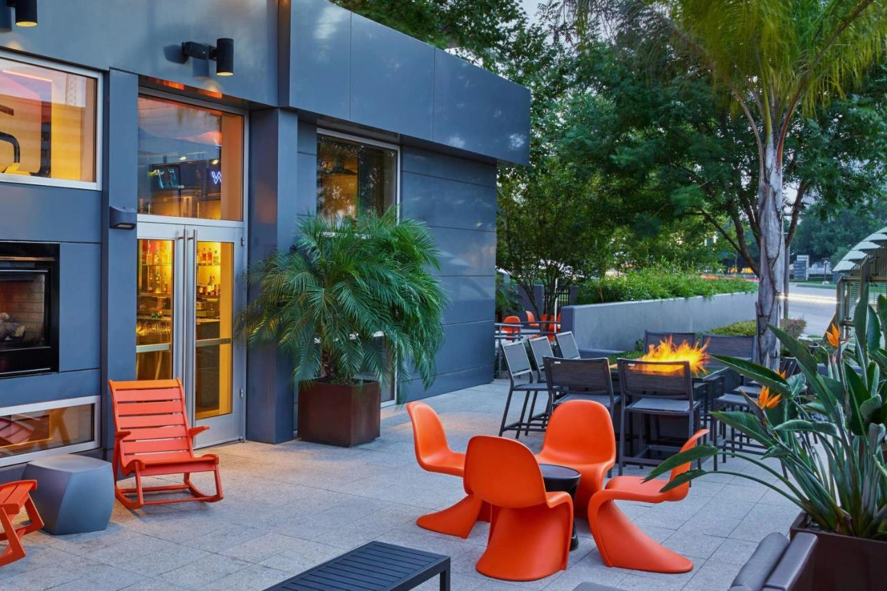 Aloft Houston By The Galleria Экстерьер фото