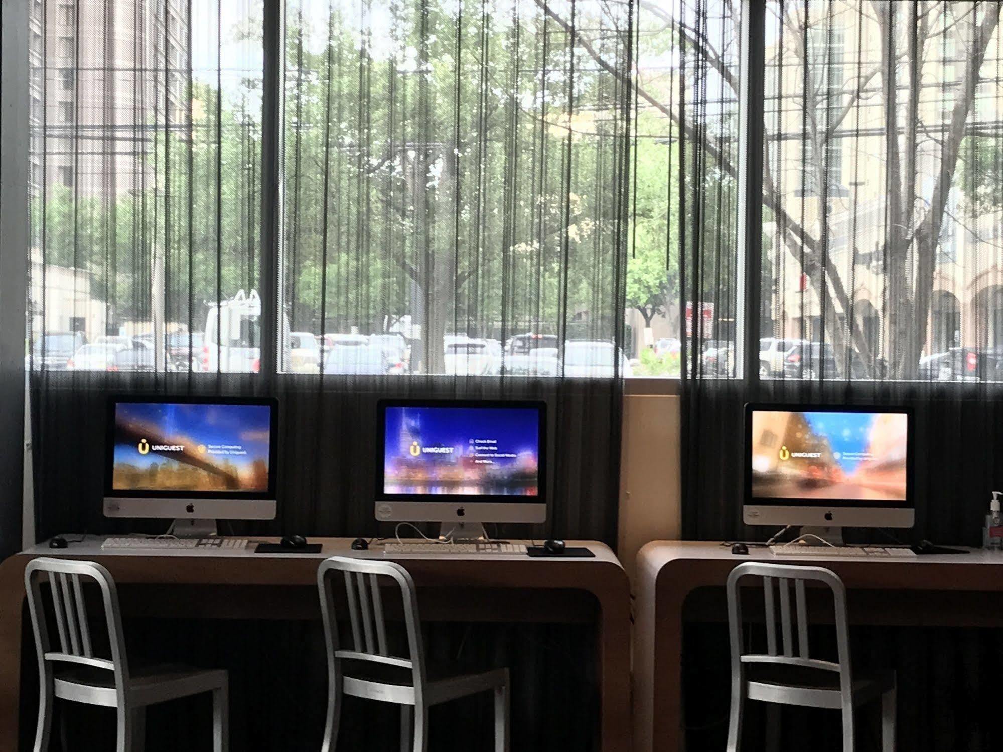 Aloft Houston By The Galleria Экстерьер фото